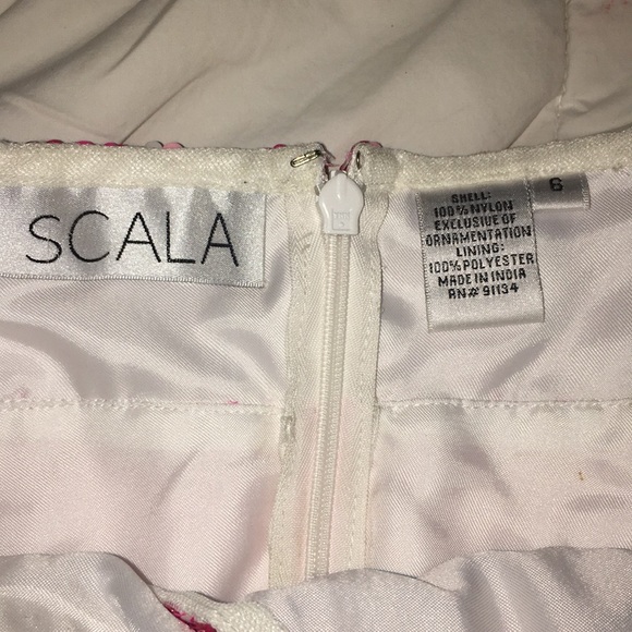 Homecoming or prom dress - Picture 6 of 8